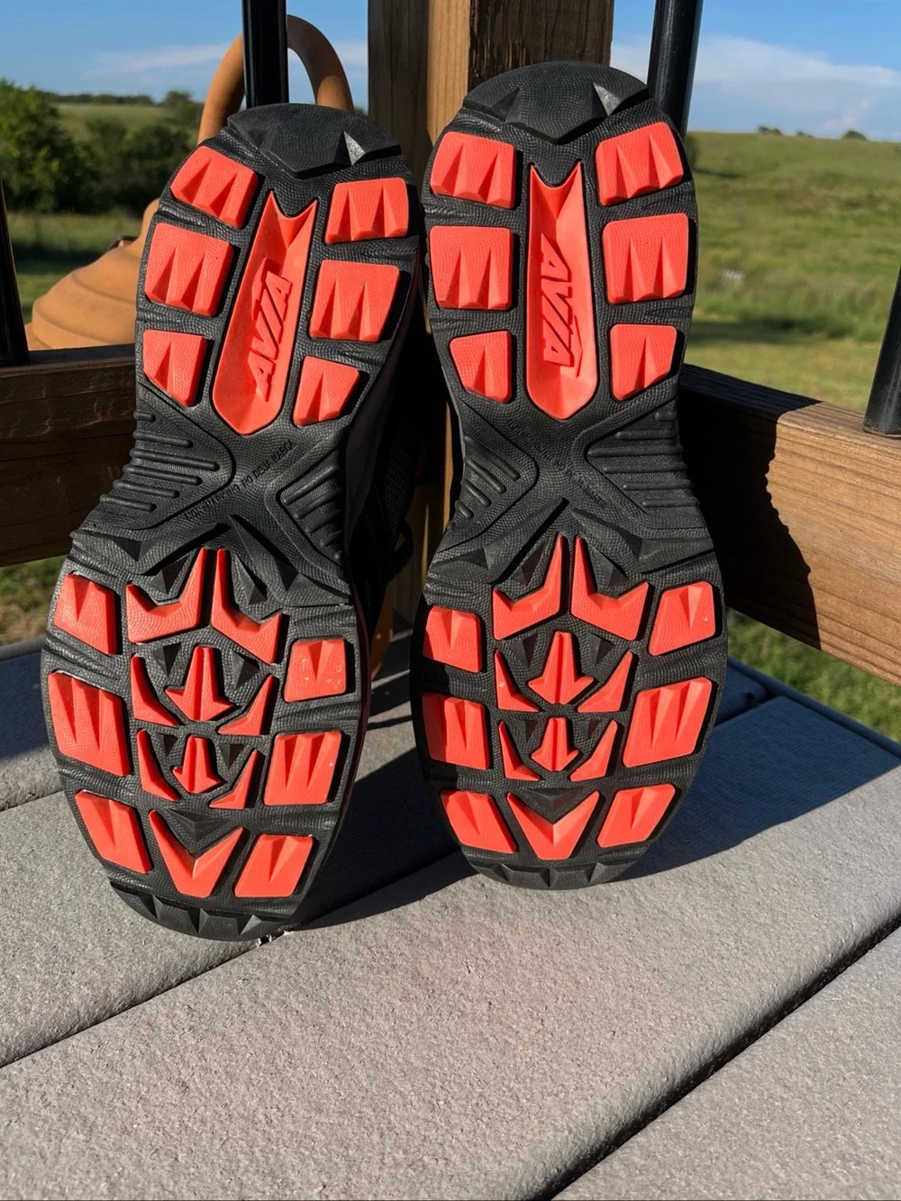 Avia Men’s Talus Rugged Walking Shoes Size 9 Black